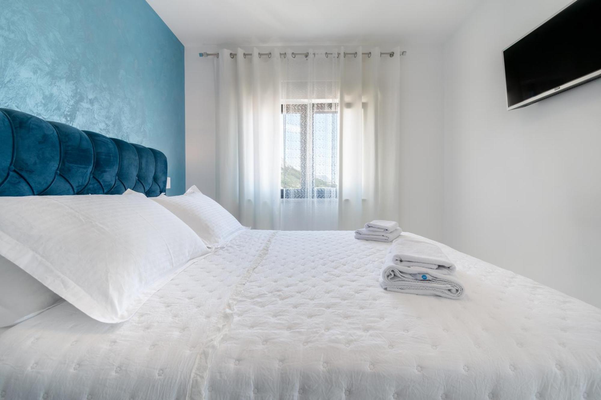 Lux Penthouse Panoramic View With Jacuzzi Apartment Makarska Exterior photo