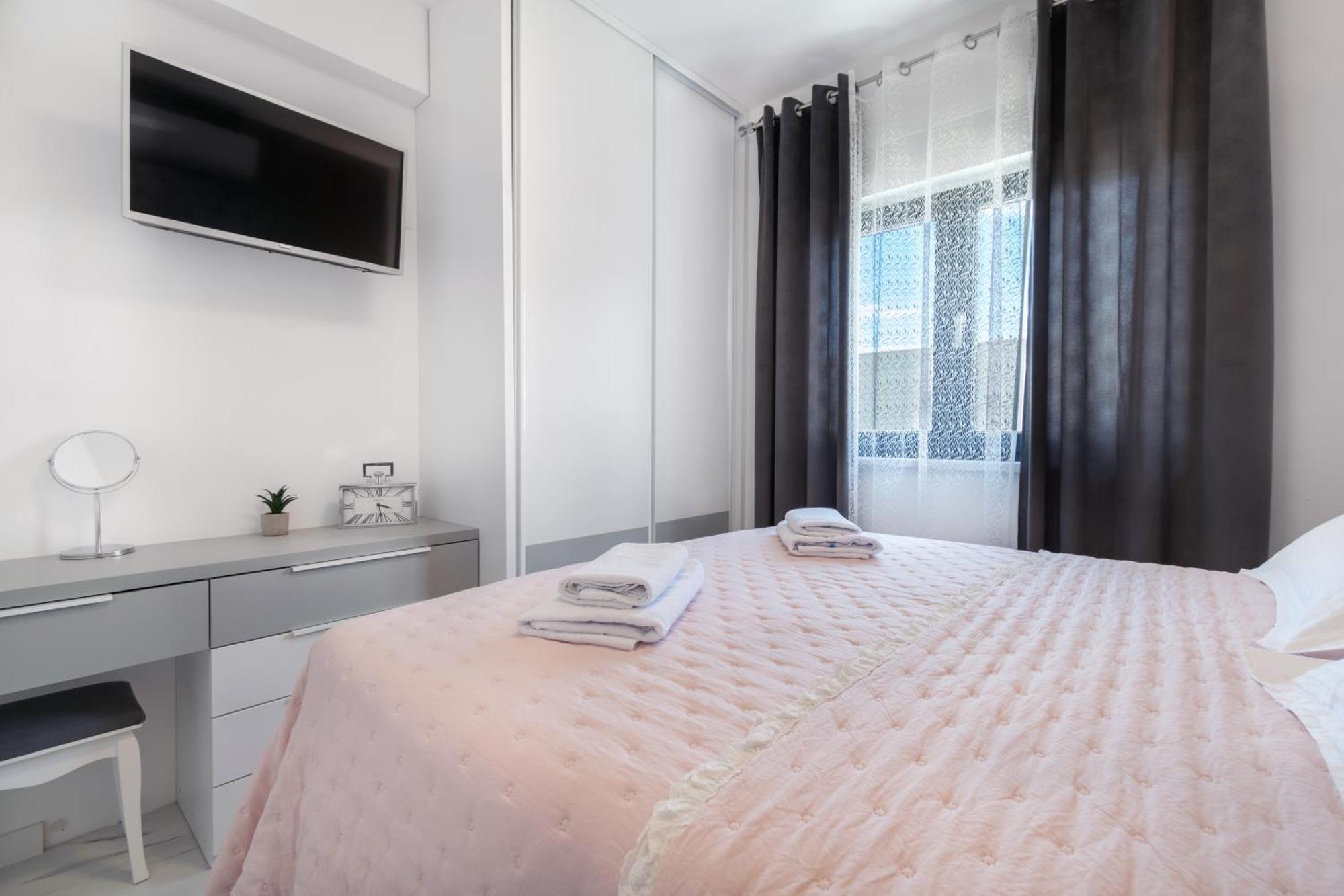 Lux Penthouse Panoramic View With Jacuzzi Apartment Makarska Exterior photo